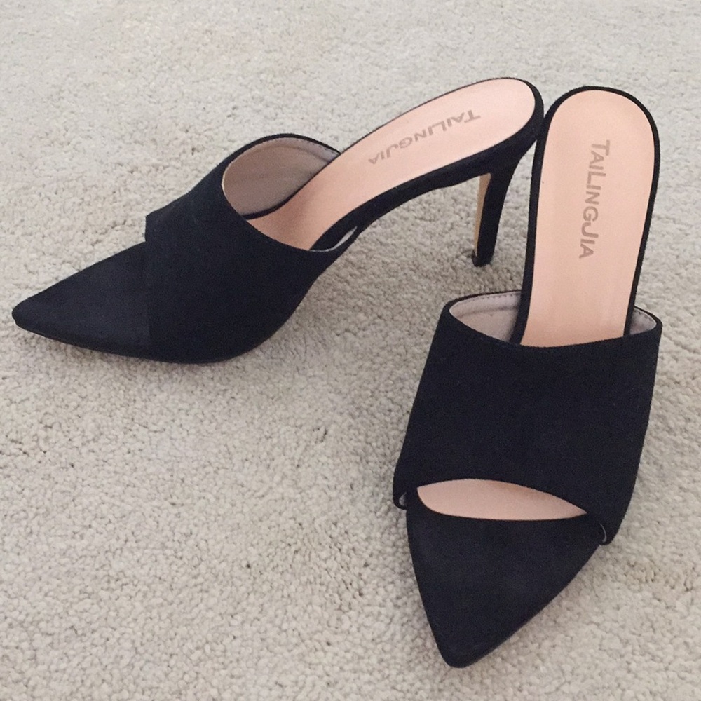 Open pointed toe sandals